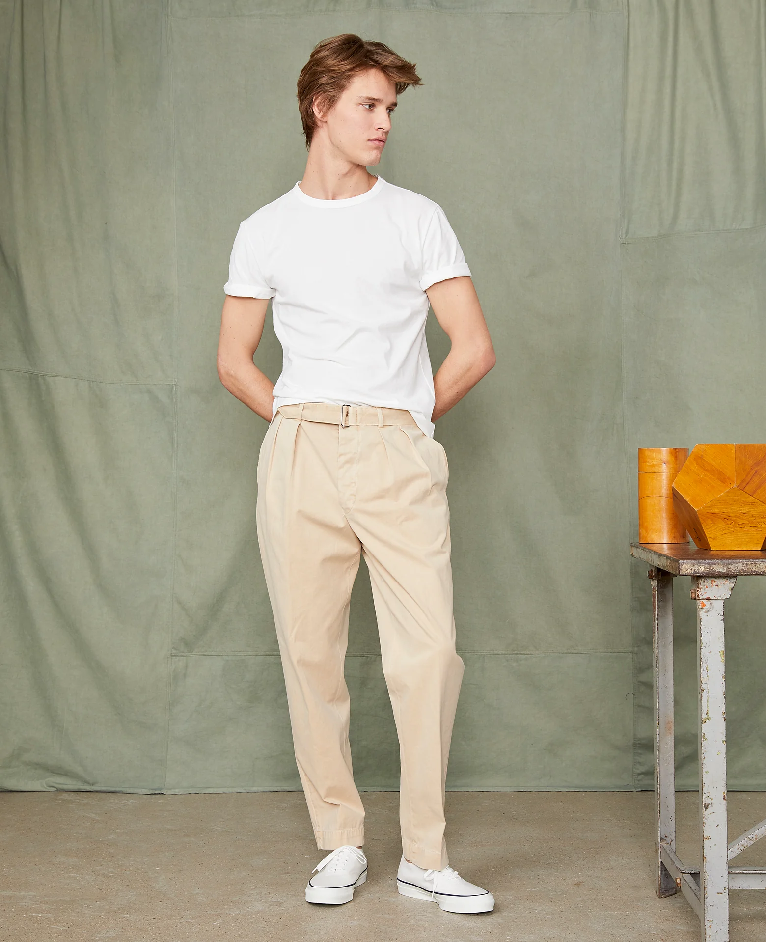 Pleated chino - Image 5